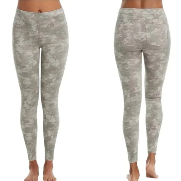 Spanx Ankle Jean-ish Leggings Pants Pull On Stone Wash Camo Camouflage Small - Picture 1 of 9